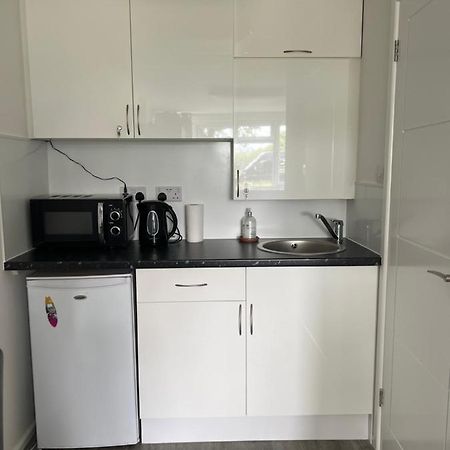 Studio In Private House Near Central Milton Keynes Apartment Luaran gambar